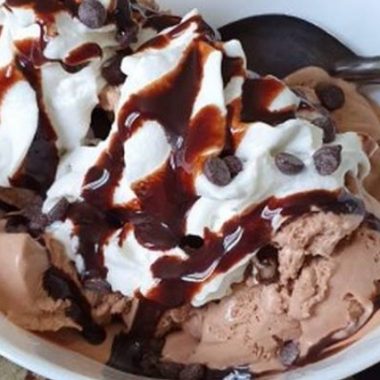 Delicious Homemade Ice cream without eggs or preservatives