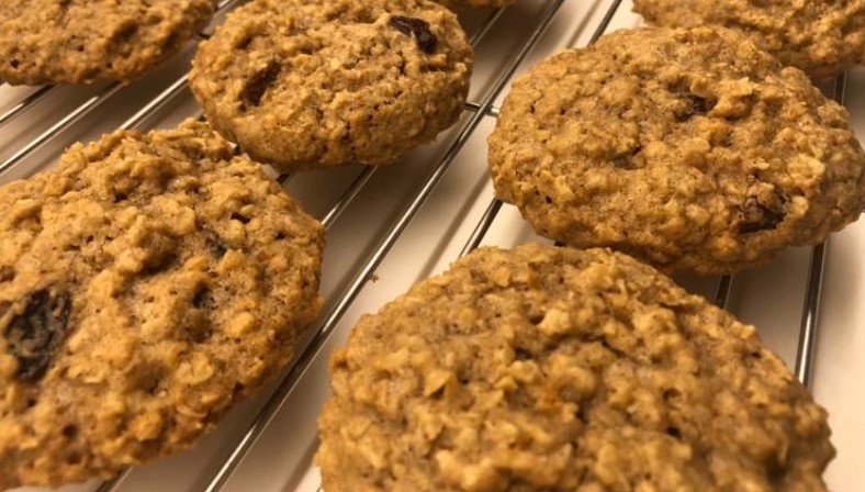 How to Cook Delicious Oatmeal Raisin Cookies