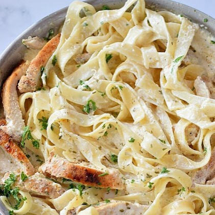 The 30-Minute Easy Chicken Alfredo