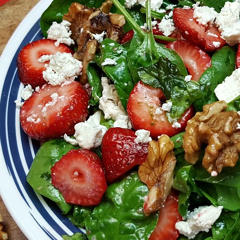 strawberry-feta-spinach-salad