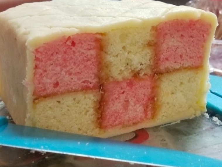 Traditional British Battenberg Cake Recipe