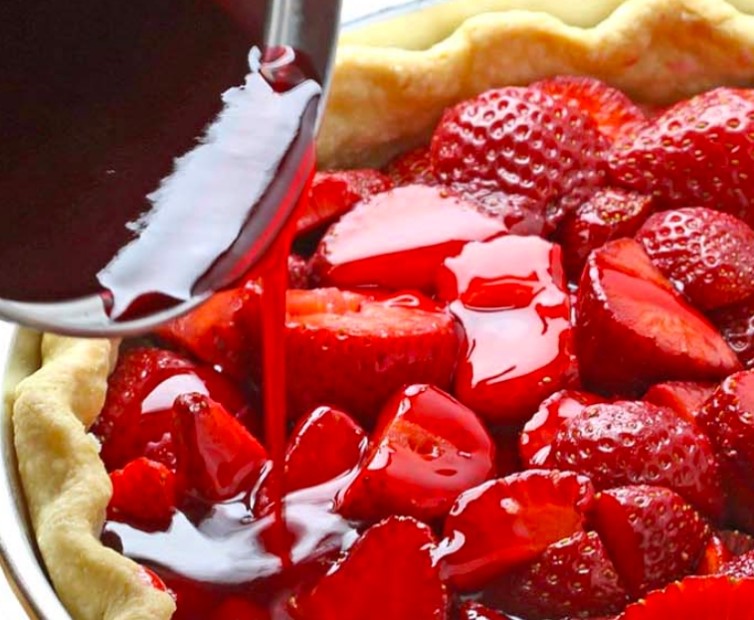 Easy Fresh Strawberry Pie Recipe.