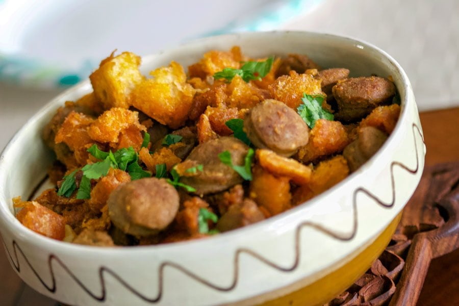Crispy Homemade Spanish Migas Fried Bread: A Simple Yet Delicious Recipe