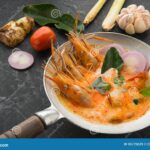 Spicy Delight: A Step-by-Step Guide to Authentic Thai Tom Yum Goong