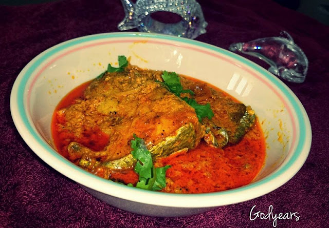 Fiery Fish Vindaloo: A Simple Recipe for Bold Flavors