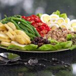 Classic French Salade Niçoise with Tuna: A Simple & Delicious Recipe