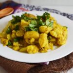 Aloo Gobi: A Simple & Flavorful Indian Cauliflower & Potato Curry Recipe